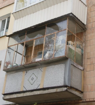 Внаслідок атаки по Полтаві пошкоджено 40 будинків. Вибито майже 350 вікон