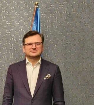 &quot;Ми потребуємо ваших заяв і дій прямо зараз&quot; - Кулеба закликав союзників зняти усі обмеження на удари по рф
