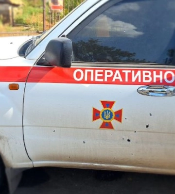 Росія обстріляла авто рятувальників, які евакуйовували цивільних у Донецькій області