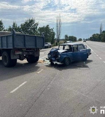 Загинув водій легковика: слідчі поліції встановлюють обставини ДТП