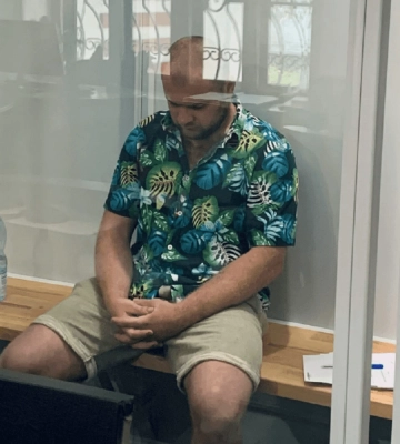 Суд обирає запобіжний захід для чоловіка, що побив ветерана у Сиілі (НАЖИВО)