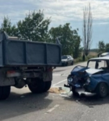 Загинув водій легковика: слідчі поліції встановлюють обставини ДТП
