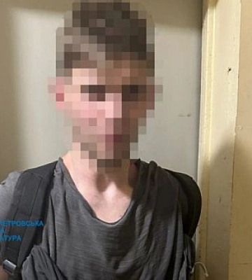 Підпалив військову машину – у Дніпрі затримали чоловіка