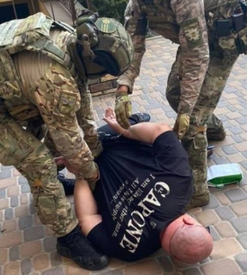 На Київщині викрили серійну викрадачку жіночих сумочок на суму 47 тисяч гривень