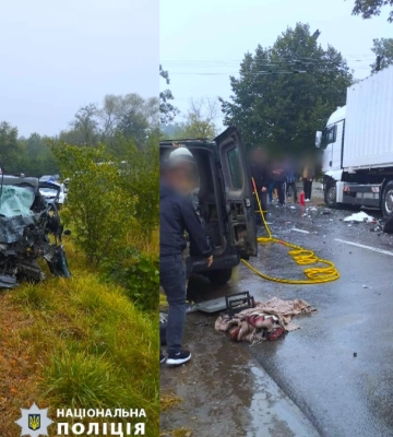 На Косівщині зіткнулися бус і фура: двоє загиблих, четверо травмованих у лікарні