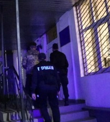 В Ивано-Франковске задержали мужчин, избивших военного и прохожего, который за него заступился