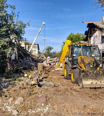 Ворог вдосвіта атакував Борову на Харківщині, з-під завалів врятували жінку