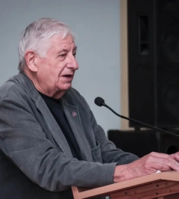 Британський режисер став почесним громадянином Волині