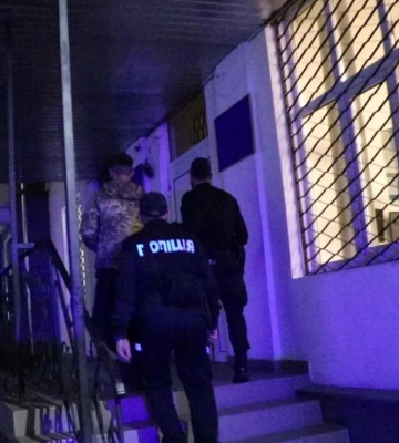 Избиение военного в Ивано-Франковске: полиция задержала 3 мужчин