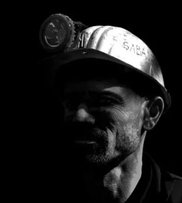 На Донеччині через обстріл окупантів 151 шахтар опинився у підземній пастці: 80 вже підняли на поверхню