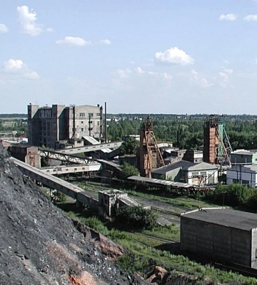 Понад 150 шахтарів застрягли під землею через знеструмлення на Донеччині