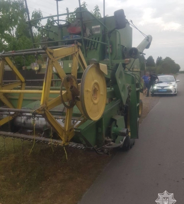 На Рівненщині патрульні зупинили п’яного комбайнера