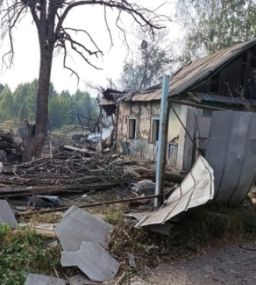 На Ямпіль скинули два КАБа: загинула жінка