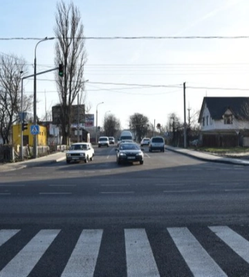 У Луцьку після ремонту відкрили залізничний переїзд