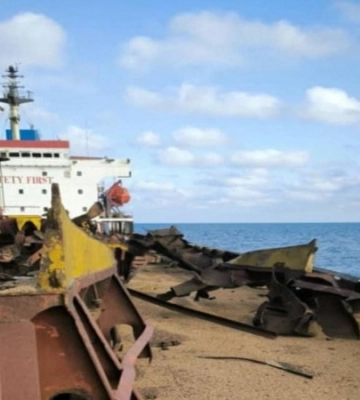 На борту судна, що зазнало удару РФ у виключній економічній зоні Румунії, було 22 членів екіпажу – берегова охорона