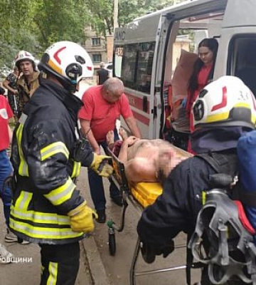 Міг загинути у власній квартирі: на Дніпропетровщині під час пожежі врятували чоловіка