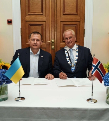 Філатов повідомив про підписання угоди про взаєморозуміння між Дніпром та Драмменом – одним із найбільших міст Норвегії