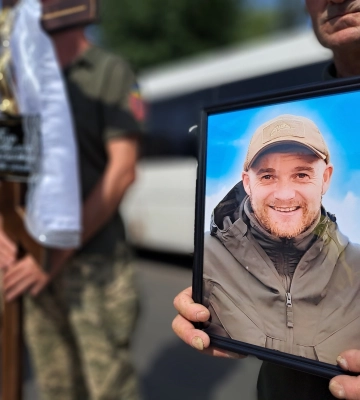 В охопленій вогнем рівненській квартирі врятували собаку (ФОТО)