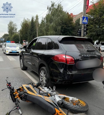 Через ДТП на перехресті Рівненської та Героїв Майдану ускладнено рух транспорту