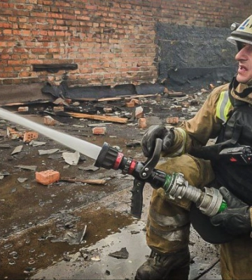 Вночі росіяни атакували Миколаїв: уламки &quot;Шахеда&quot; впали на підприємство