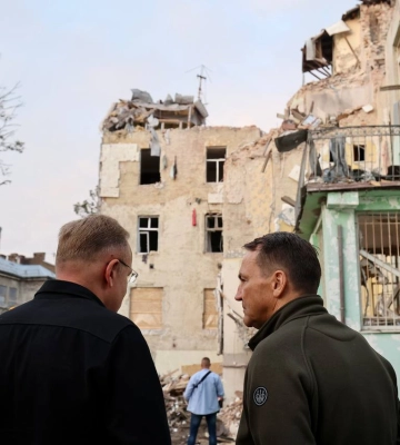 Глава МИД Польши Радослав Сикорский приехал с визитом в Украину