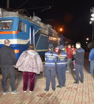На Кіровоградщину прибув черговий потяг з переселенцями з Донецької області (ФОТОФАКТ)