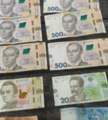 Житель Рівненського району вкрав гроші у сусідки і поїхав розважатися у готельний комплекс