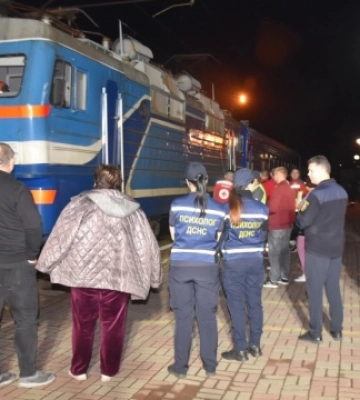 На Кіровоградщину прибув черговий потяг з переселенцями з Донецької області (ФОТОФАКТ)