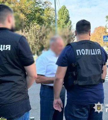 $2 тис. за вступ на аспірантуру: Затримано проректора столичного університету. ФОТО