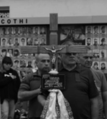 Поховання через майже вісім місяців після загибелі: у Луцьку попрощалися з Героєм Олександром Шевчуком