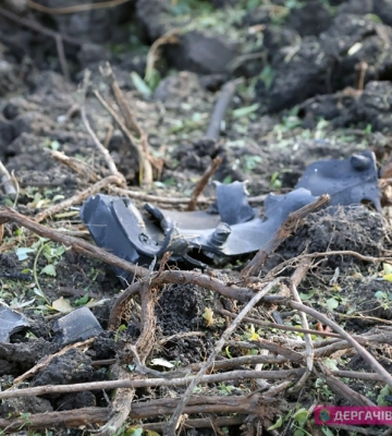 Через російський обстріл виникла пожежа та знищила будинки селища в Харківській області