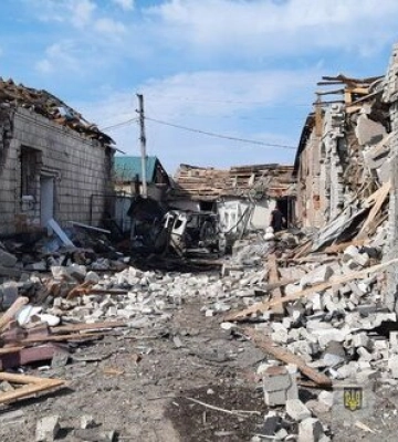 Двоє загиблих та дев’ятеро поранених: поліцейські Сумщини документують черговий злочин росіян