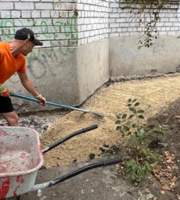 300 із 370 вже виконано: у Дніпрі тривають аварійні ремонти у житлових будинках комунальної власності