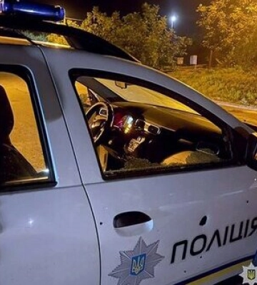 П’яний водій стріляв у поліцейських на Хмельниччині: поранено правоохоронця та цивільного, стрільця затримали, - Нацполіція.&amp;hellip;
