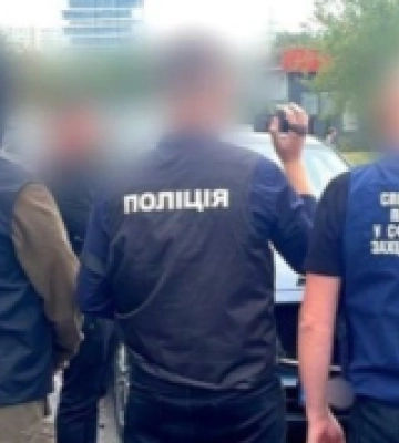 У Львові затримали члена ВЛК під час отримання 4500 доларів хабаря