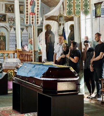У Нововолинську провели в останню путь воїна Руслана Суса 