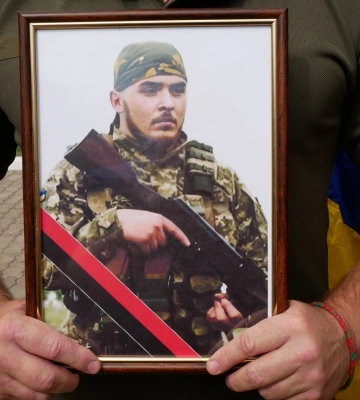 Роменська громада провела в останню путь героя Юрія Пивоварова