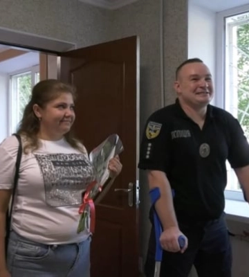 Семья переселенцев из Михайловского района получила жилье в Запорожье (фото, видео)