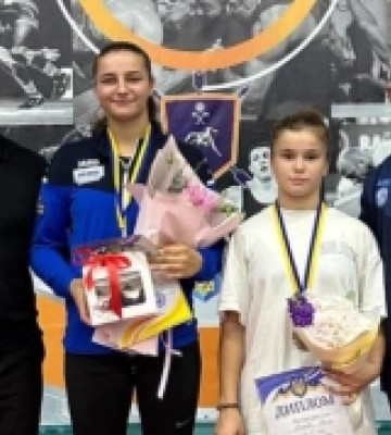 Волинянки забрали золото й срібло Чемпіонату України з боротьби