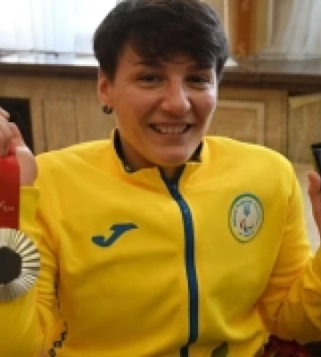 "Це історична медаль для Закарпаття" — срібна призерка Паралімпіади-2024 Надія Дьолог