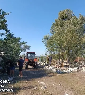 Війська РФ обстріляли з “Торнадо - С” село на Харківщині: загинула жінка