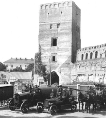 У Луцьку показали архівні знімки міської команди пожежників 1930-х років 