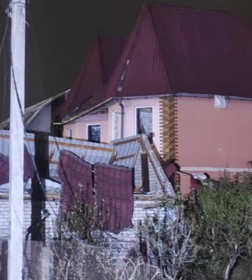 Внаслідок ракетного удару по передмістю Одеси загинуло подружжя та порагнено жінку, - голова ОВА
