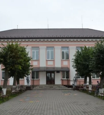 На Волині за шахрайство судили директорку школи-інтернату