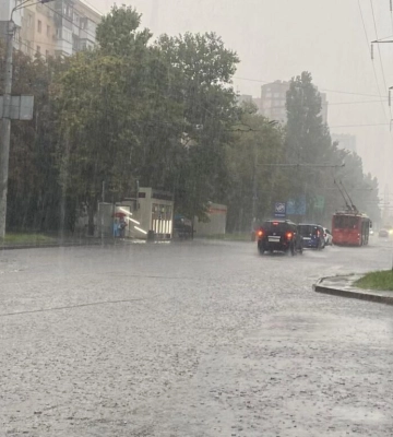 В Одесі трохи більше ніж за годину випала майже півмісячна норма опадів
