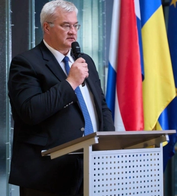 У Польщі живуть 300 тисяч українців призовного віку — глава МЗС України Сибіга