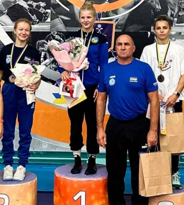Спортсменки з Херсонщини взяли участь в чемпіонаті України з вільної боротьби: які місця посіли