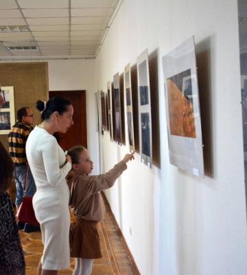 «Українська світлина. 15 кроків» Спілка фотохудожників Закарпаття звітувала фотовиставкою
