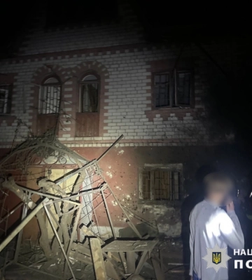 Нічна атака шахедами: у Київській області пошкоджено приватні будинки та авто, є постраждала