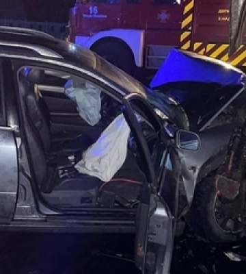 Загинув пасажир: на Волині п&#039;яний на Audi протаранив вантажівку 